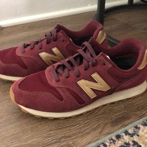 New Balance 373